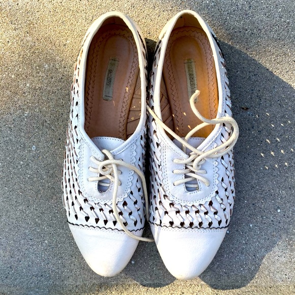 Ecote Urban Outfitters Leather Off-White shoes - Picture 1 of 8